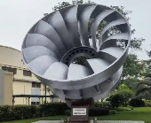 水力發電站水輪機轉輪起吊手拉葫蘆起到拉緊固定的作用